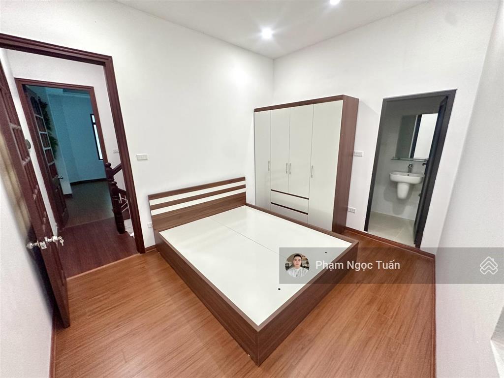 Bán nhà riêng đường bưởiphan kế bính42.4m2x5 tầng  góc 3 thoáng  100m ra đường ô tô đỗ ngày đêm