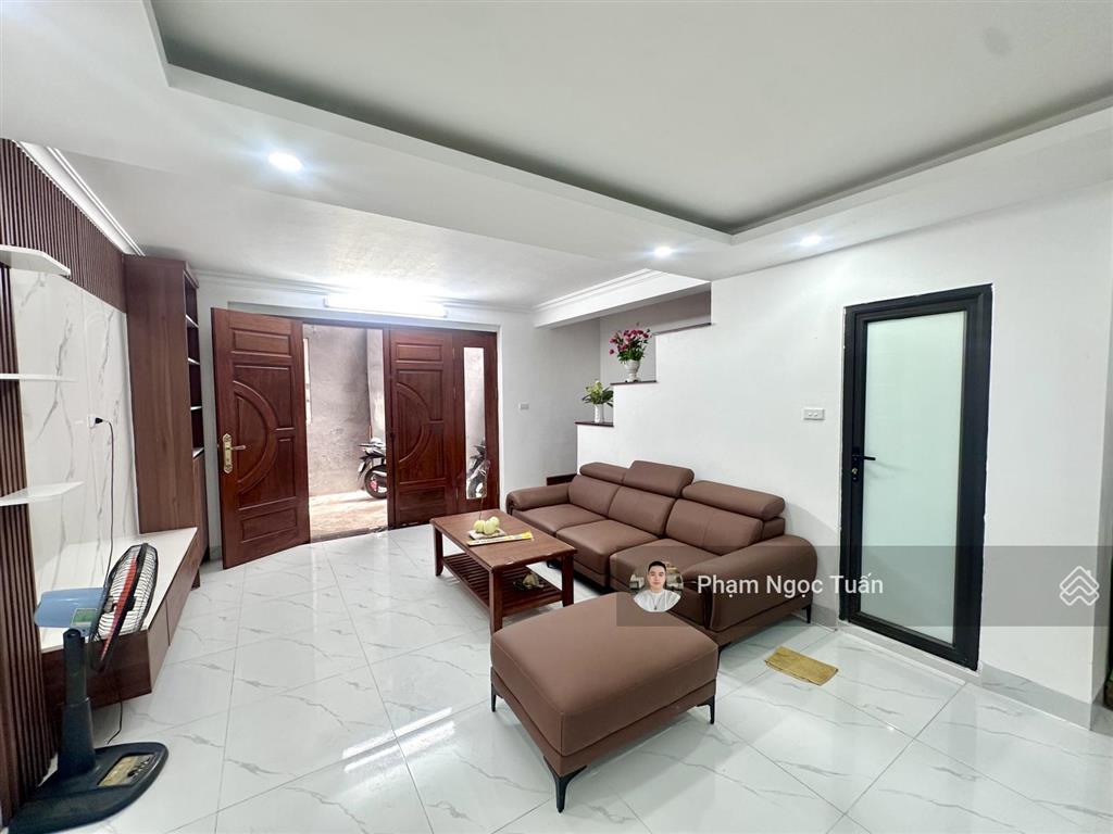 Bán nhà riêng đường bưởiphan kế bính42.4m2x5 tầng  góc 3 thoáng  100m ra đường ô tô đỗ ngày đêm