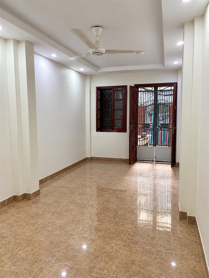 Hào nam 6.x tỷ  đất nở hậu  nhà cũ xác định bán đất  sẵn nhà 3 tầng có thể cho thuê