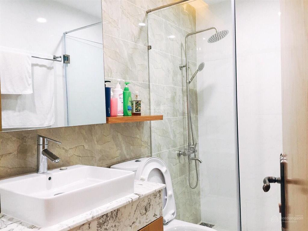 Bán căn hộ res 11 lạc long quân  78m2 (2pn/2wc)  giá 4.9 tỷ