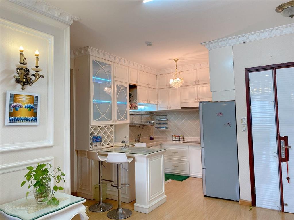 Bán căn hộ central garden, 6,6 tỷ, 83m2, 2pn, 2wc, đầy đủ nội thất, q1, tp.hcm