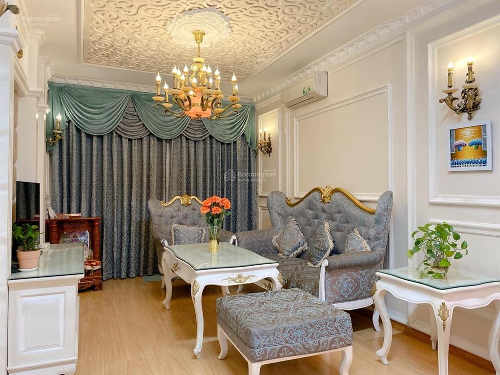 Bán căn hộ central garden, 6,6 tỷ, 83m2, 2pn, 2wc, đầy đủ nội thất, q1, tp.hcm