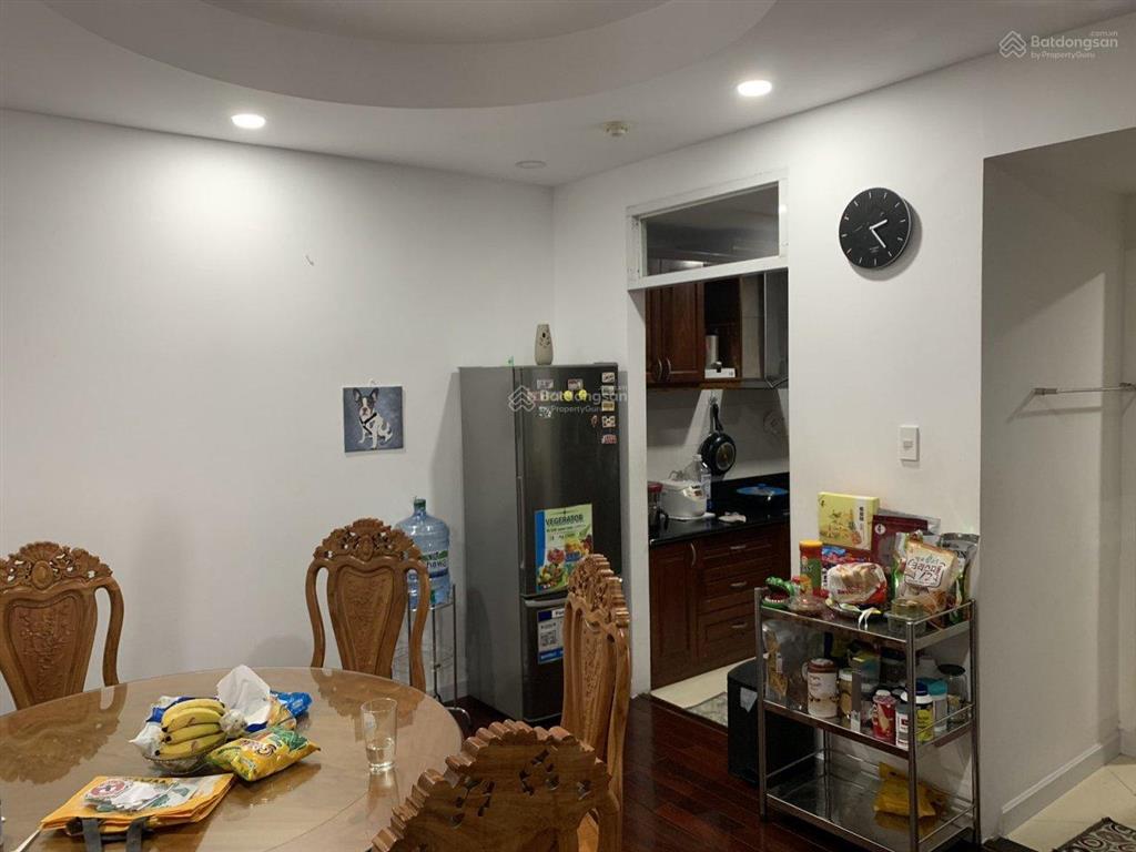 Gia đình cần bán căn chung cư 312 lạc long quan 65m2 giá 3,4ty