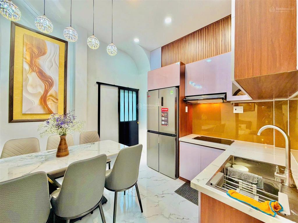 Bán nhà mặt tiền kinh doanh triệu quang phục phường 11 quận 5, dt 4x17m, 3 lầu, giá 18 tỷ