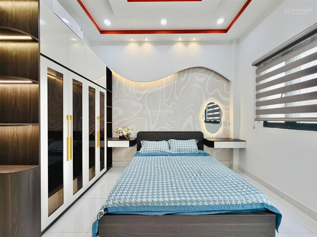 Bán nhà đường lángđầu ngã tư sở58m2 * 4tcách phố 30msân để xe riêngnhỉnh 10 tỷ