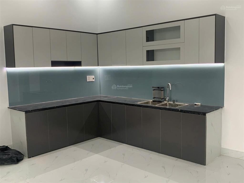 Chị gái định cư mỹ cần bán gấp nhà lầu 3pn trung tâm thành phố, giảm thêm 200 triệu bán nhanh