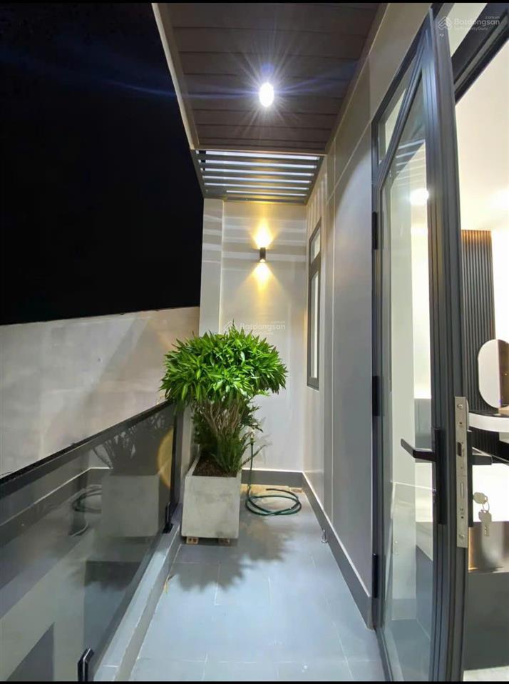 Nhà lầu mặt tiền hương lộ 15 sát vách tân uyên