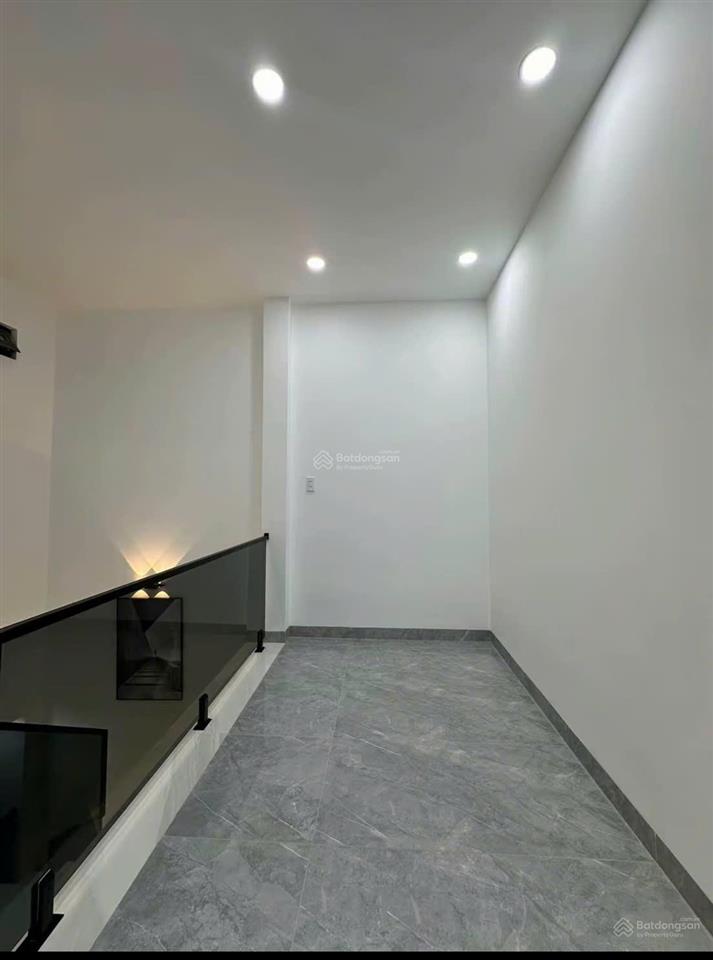 Nhà lầu mặt tiền hương lộ 15 sát vách tân uyên