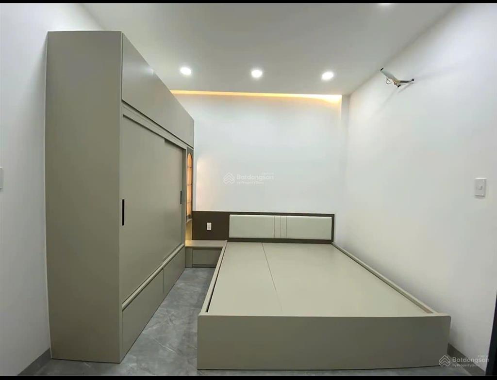 Nhà lầu mặt tiền hương lộ 15 sát vách tân uyên
