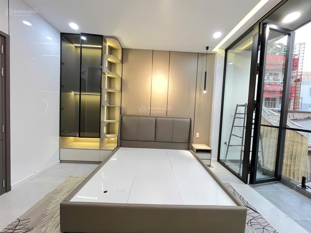 Bán nhà quận 11, 4 tầng có thang máy, đường lạc long quân bình thới, 4x11m, giá 8.7 tỷ