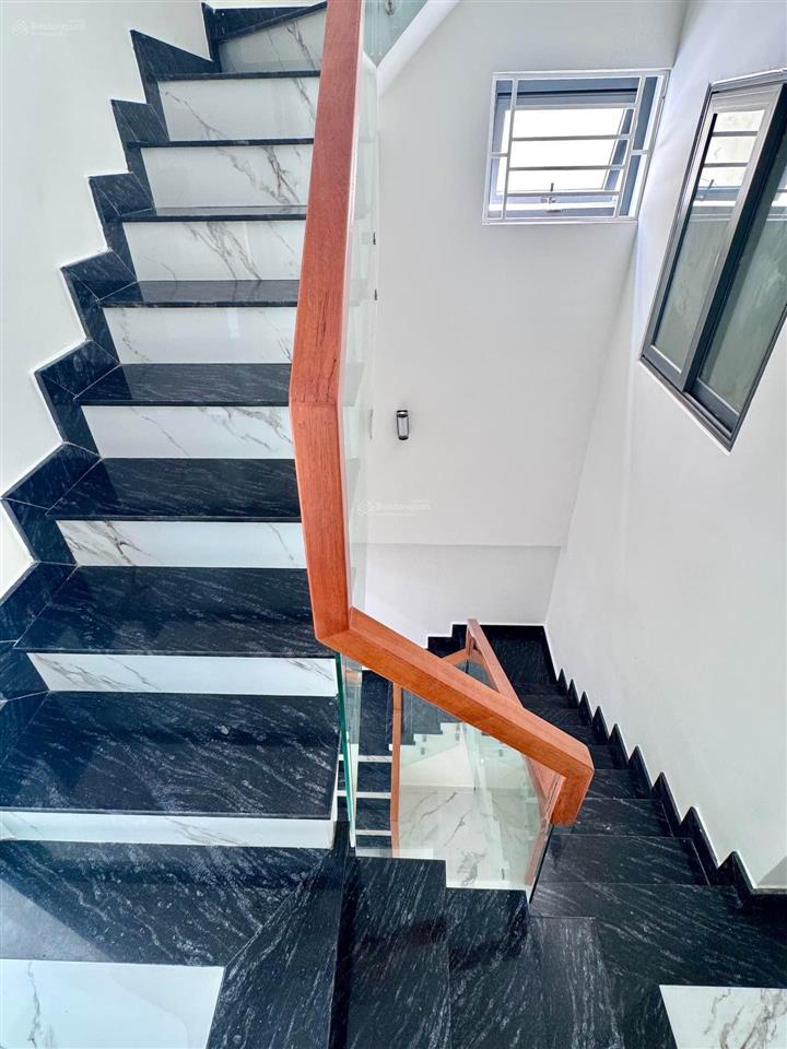 Chủ bán gấp.cư xá phú thọ hoà  lạc long quân q11  hxh  60m2  3 tầng  ngay chợ  ở và kinh doan