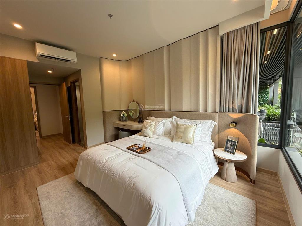 1pn+ hướng đông nam mát mẻ, view bể bơi diện tích lớn 60m2 giá bán chỉ 6.589 tỷ gồm vat và kpbt