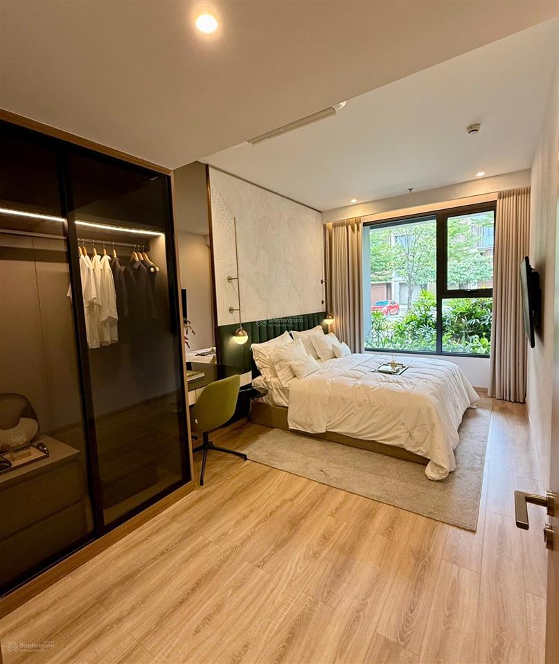 Hàng hiếm chỉ duy nhất 1 căn 2pn giá 12.674 tỷ view trực diện kênh đào nhạc nước không bị che chắn