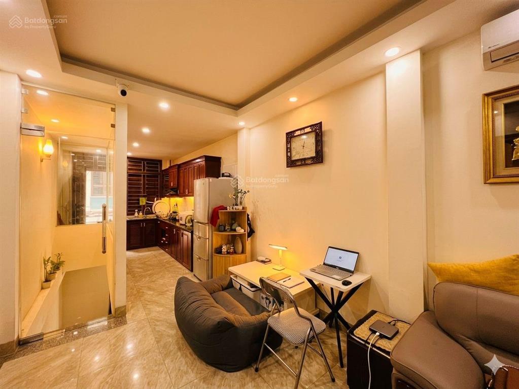 Bán nhà 52m2 ngõ 73 hoàng ngân, oto đỗ cửa, 4pn, ngõ thông, kinh doanh, giá 13,3tỷ.