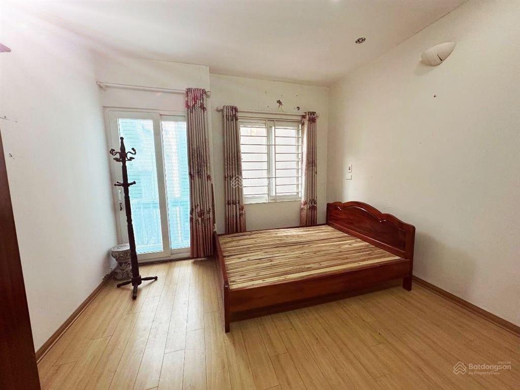 Bán nhà ngõ 155 cầu giấy 42m2*5 tầng, mt 4m, 30m ra ô tô tránh, ở & kinh doanh, giá 11.6 tỷ