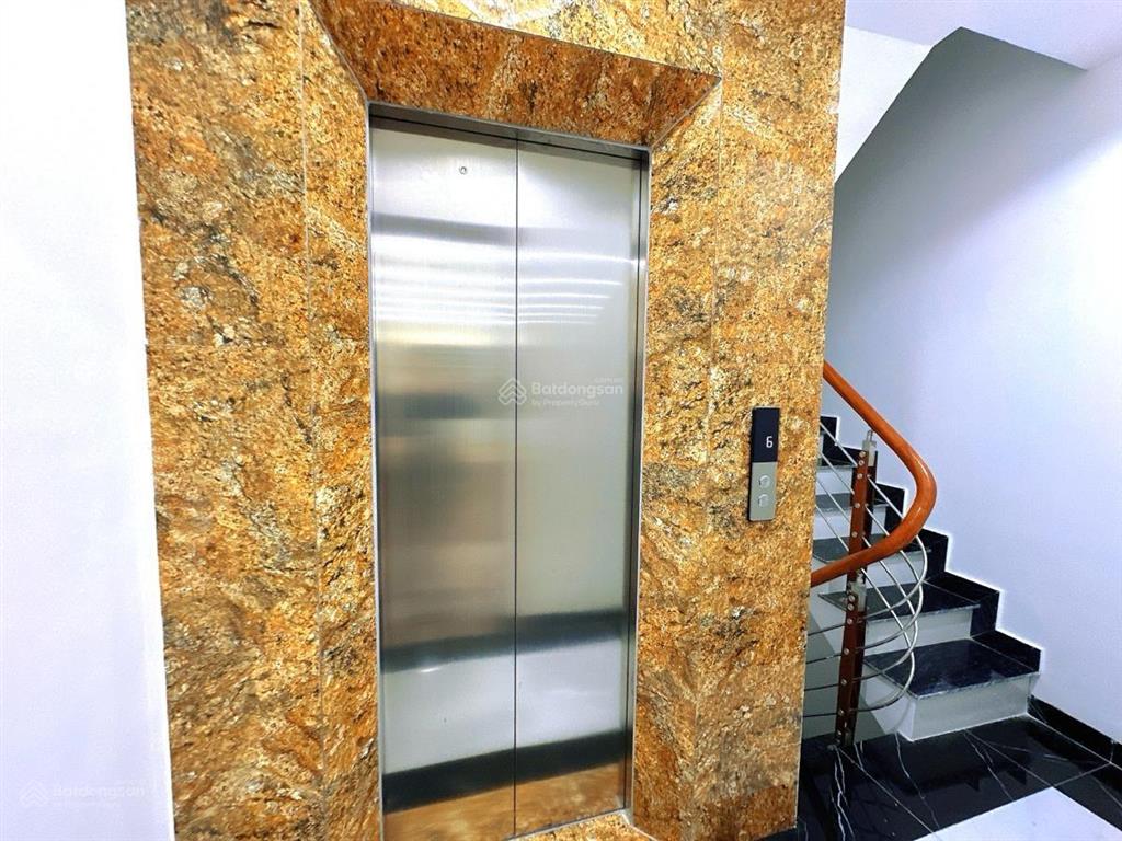 Bán nhà 38m2 ngõ 133 xuân thuỷ, full nội thất 7 tầng thang máy, 20m ra phố, giá 11,6 tỷ!!!