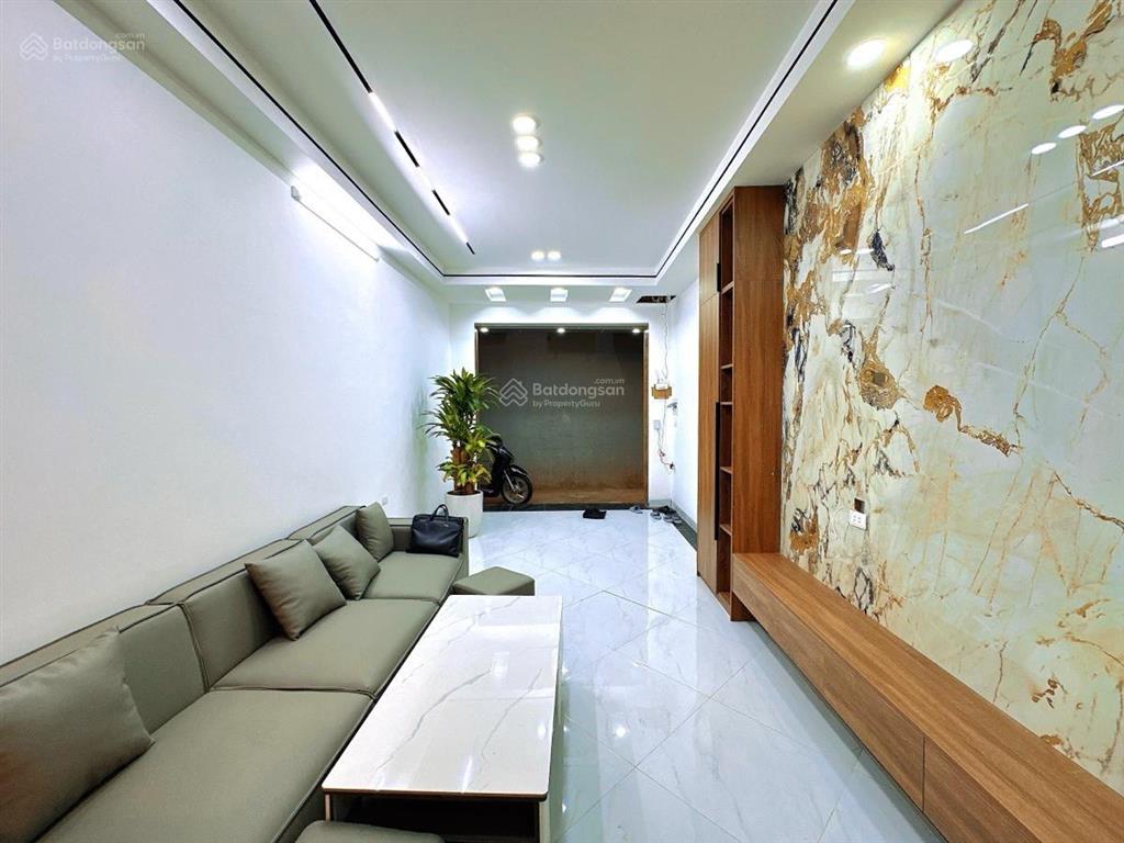Bán nhà 38m2 ngõ 133 xuân thuỷ, full nội thất 7 tầng thang máy, 20m ra phố, giá 11,6 tỷ!!!