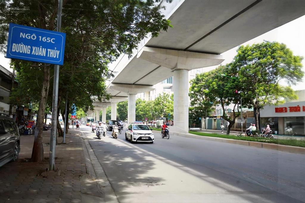 Bán nhà ngõ 63 xuân thủy 50m2*5t, 2 thoáng trước sau, 50m ra phố, nhà đẹp ở ngay, giá 14.5 tỷ.