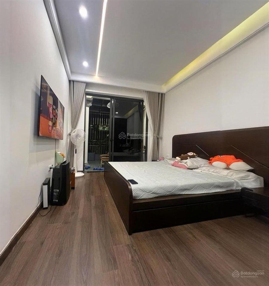 Bán nhà ngõ 63 xuân thủy 50m2*5t, 2 thoáng trước sau, 50m ra phố, nhà đẹp ở ngay, giá 14.5 tỷ.