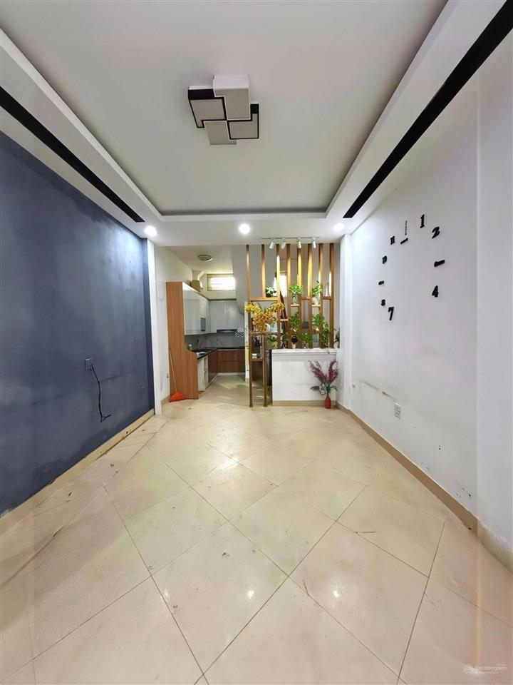 Bán nhà tt cầu giấy 45m2*5t mt 3.8m, 150m ra phố, nhà đẹp ở ngay, giá 9 tỷ!
