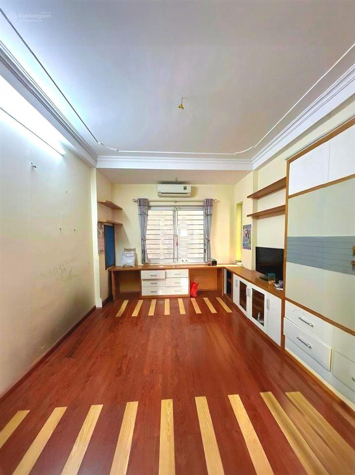 Bán nhà tt cầu giấy 45m2*5t mt 3.8m, 150m ra phố, nhà đẹp ở ngay, giá 9 tỷ!