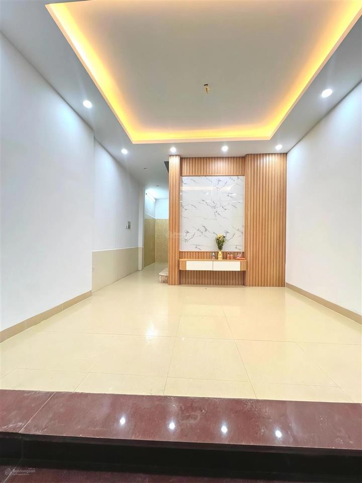 Bán nhà ngõ 155 cầu giấy 45m2*5t mt 4.5m, ngõ thông, 4pn, ở ngay!