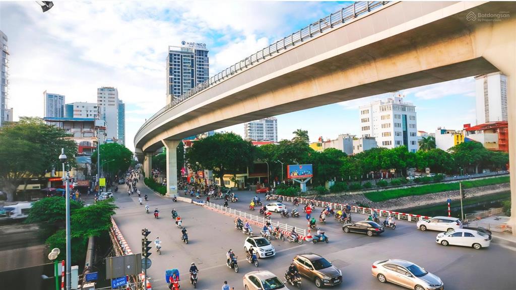 Bán nhà ngõ 10 chùa hà 55m2*5t, gara ô tô, 2 thoáng, ngõ thông kinh doanh, 5m ra phố, giá 18.9 tỷ!