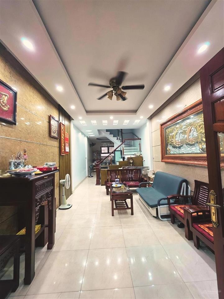 Bán nhà ngõ 10 chùa hà 55m2*5t, gara ô tô, 2 thoáng, ngõ thông kinh doanh, 5m ra phố, giá 18.9 tỷ!