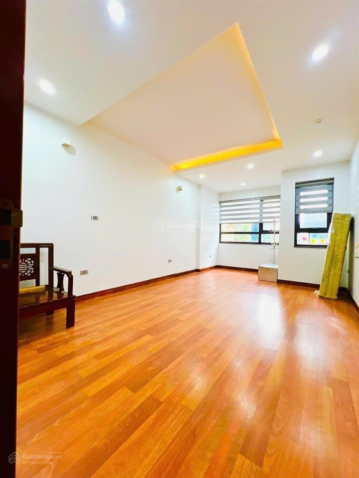 Bán nhà ngõ 10 chùa hà 55m2*5t, gara ô tô, 2 thoáng, ngõ thông kinh doanh, 5m ra phố, giá 18.9 tỷ!