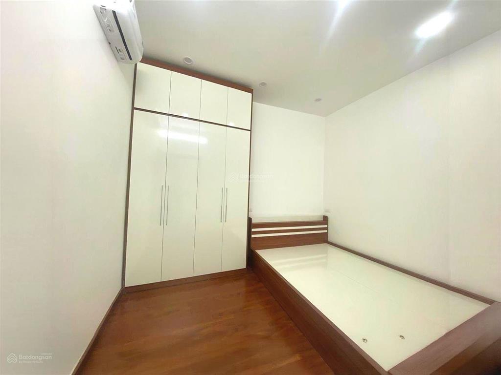 Bán nhà ngõ 5 hoàng quốc việt 60m2*5t, 2 thoáng, full nội thất, 100m ra phố, giá 12.5 tỷ (tl)