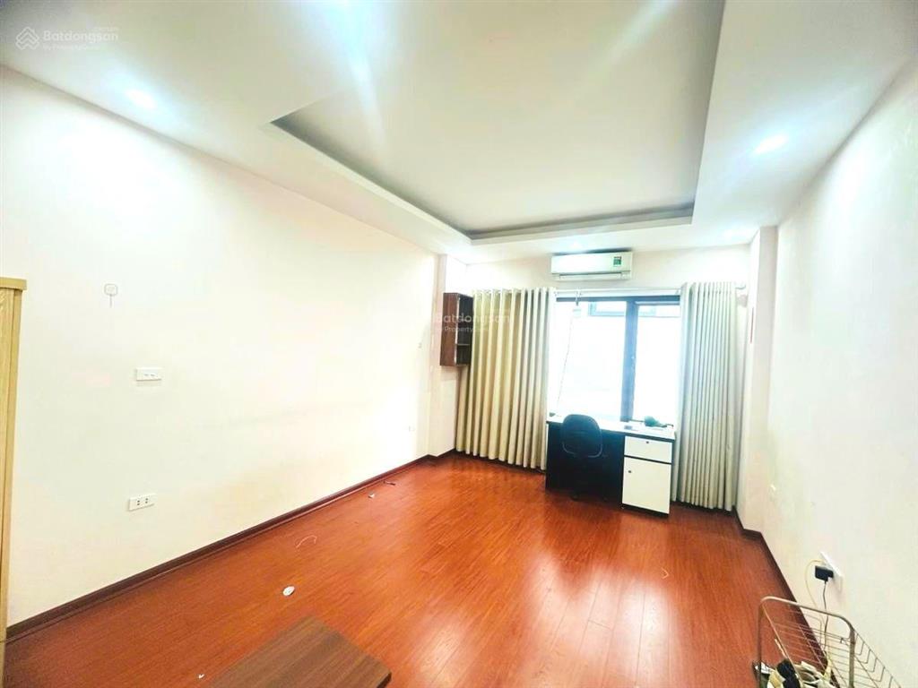 Bán nhà ngõ 105 doãn kế thiện 35m2*5t, 2 thoáng, 70m ra ô tô tránh, ô chờ thang máy, giá 8tỷ3 (tl).