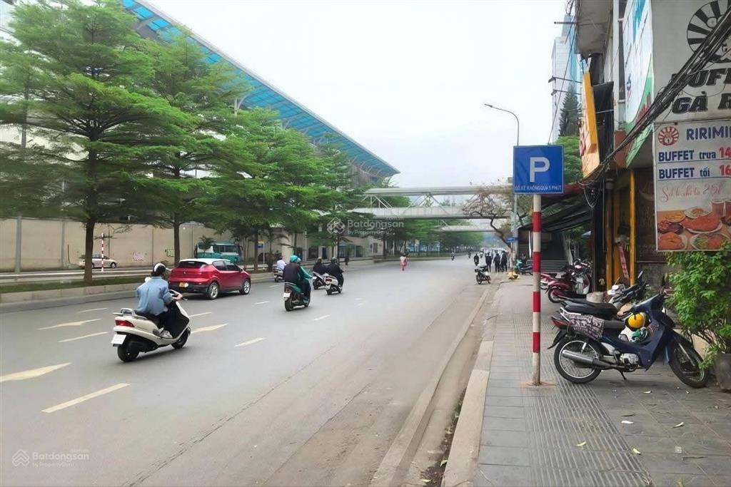 Bán nhà mặt phố cầu giấy 43m2*3t, mt 5m2, ngay ga cầu giấy, kinh doanh sầm uất, giá 14tỷ9 (có tl)