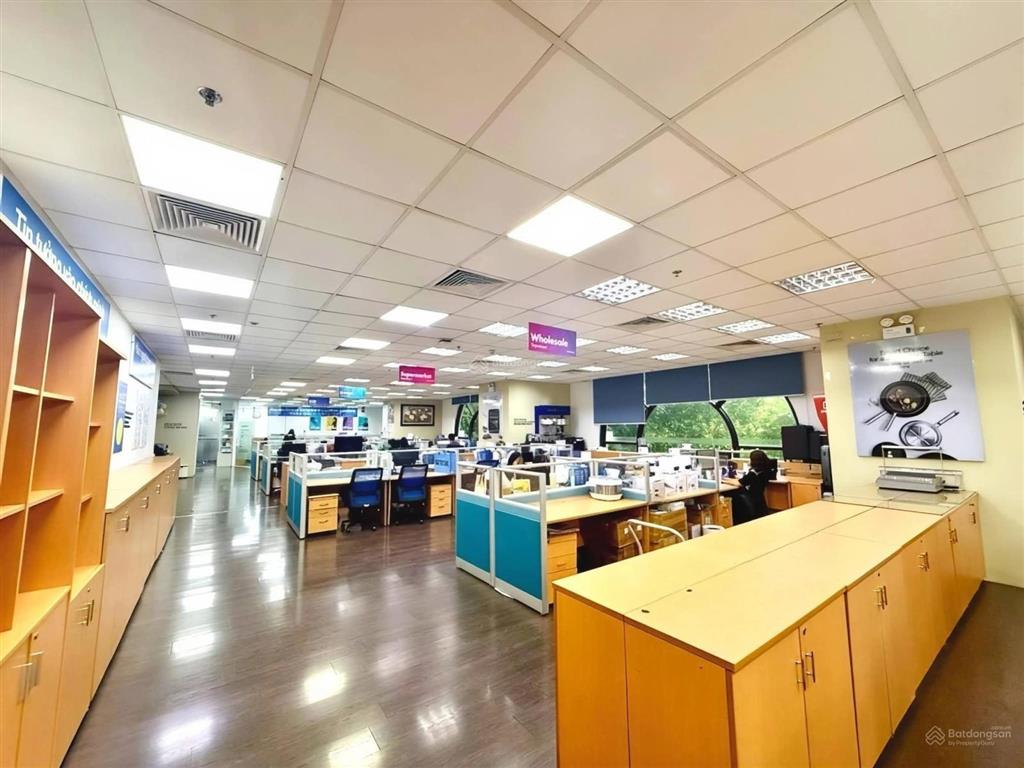 Hàng hiếm royal city  sàn thương mại 555m²  giá 49tỷ5 (tl)