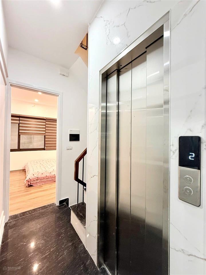 Bán nhà vương thừa vũ 45m2*5t thang máy, 2 thoáng trước sau, 6pn, full nội thất, nở hậu, giá 10tỷ9