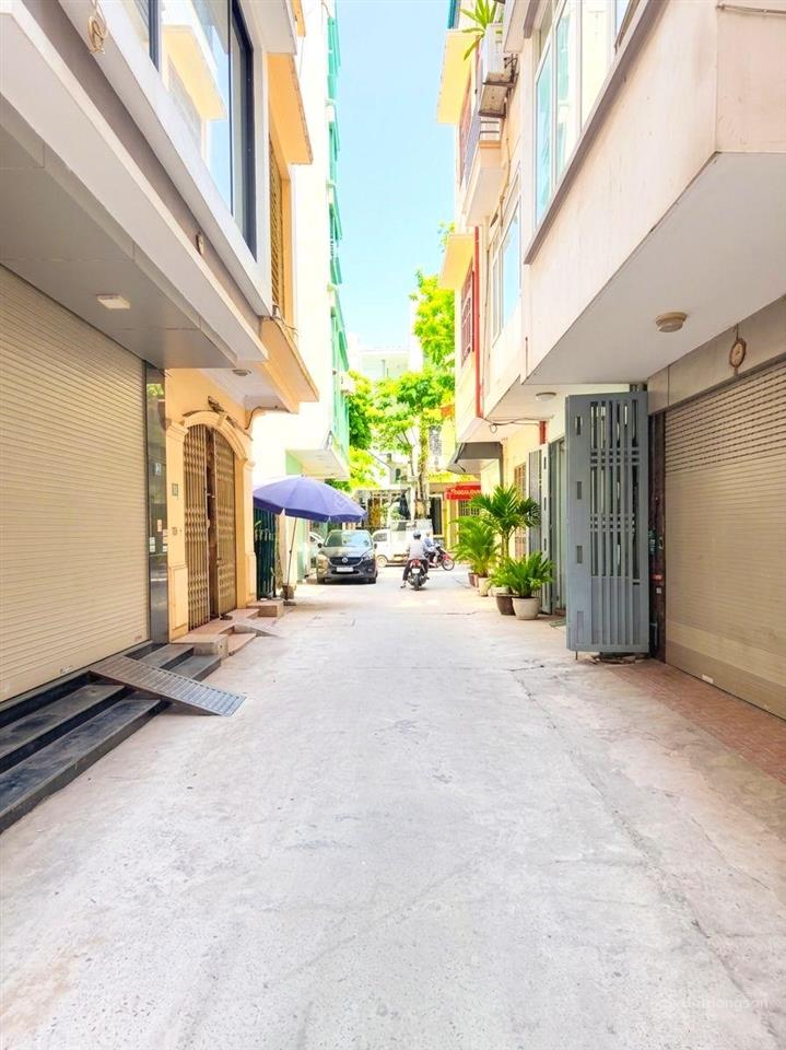 Bán nhà phân lô phạm tuấn tài 45m2*7t thang máy, gara, oto tránh, full nội thất giá 16tỷ5 (tl).