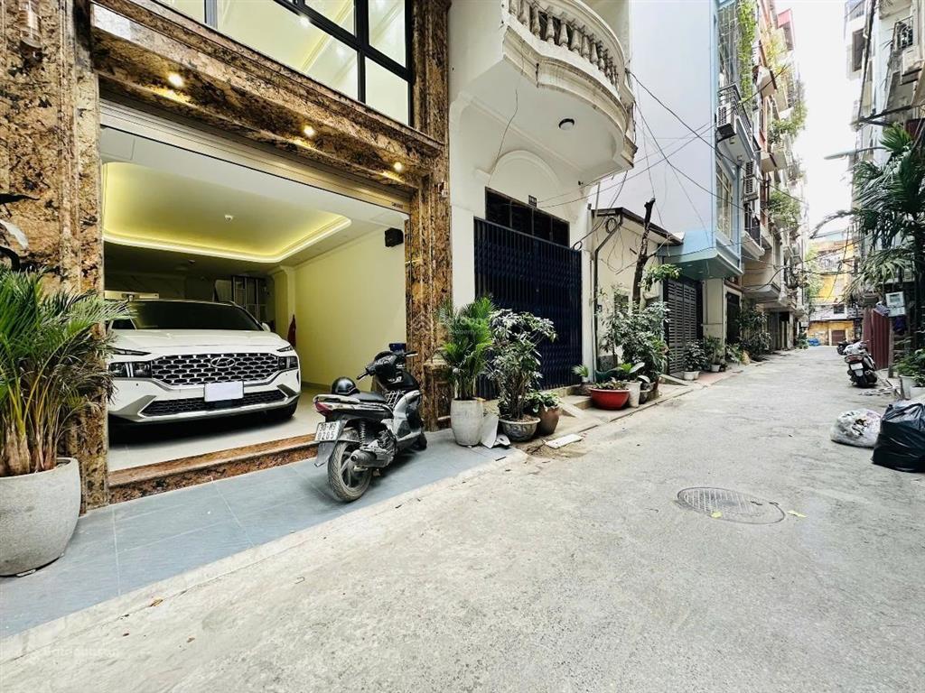 Bán gấp! phân lô huỳnh thúc kháng  36m2*5t  ô tô đỗ cửa vào nhà  nhà đẹp ở luôn giá 10tỷ5 (tl).