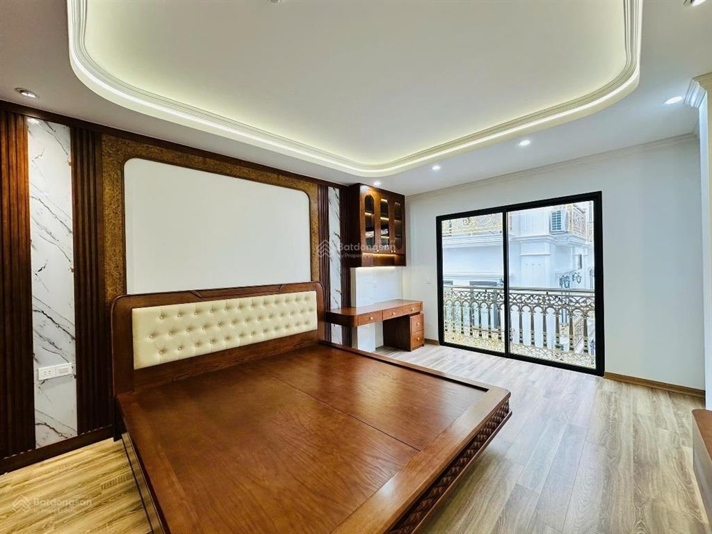 Bán gấp! phân lô huỳnh thúc kháng  36m2*5t  ô tô đỗ cửa vào nhà  nhà đẹp ở luôn giá 10tỷ5 (tl).