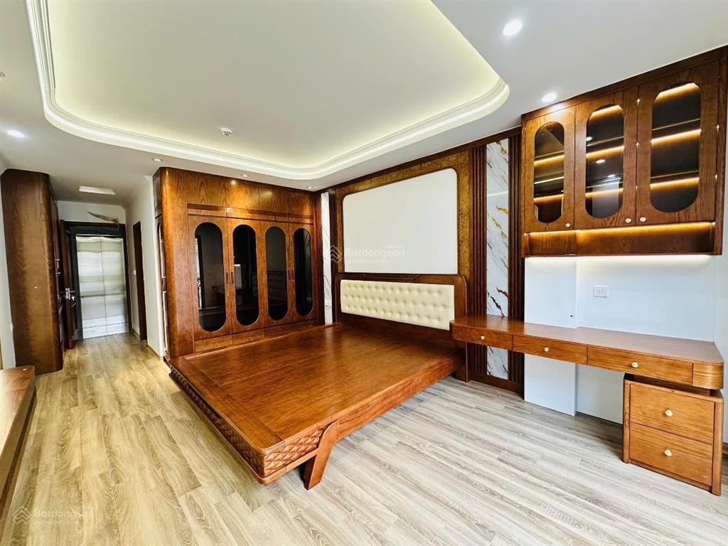 Bán gấp! phân lô huỳnh thúc kháng  36m2*5t  ô tô đỗ cửa vào nhà  nhà đẹp ở luôn giá 10tỷ5 (tl).