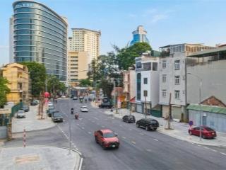 Hiếm đống đa! phân lô huỳnh thúc kháng  36m2*5t  ô tô vào nhà  nhà đẹp ở ngay giá 11tỷ5 (tl).