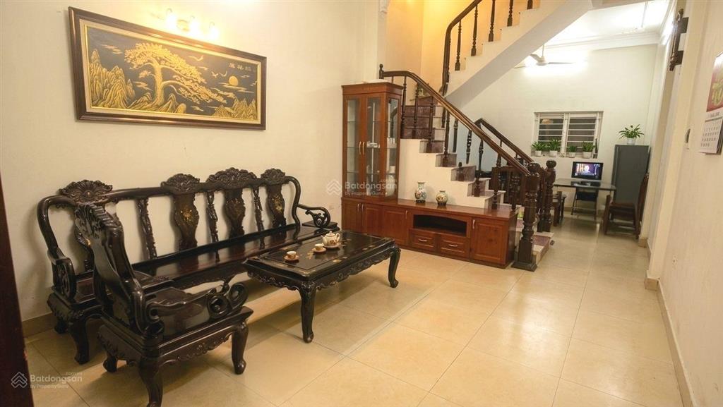 Bán nhà phân lô dương quảng hàm 50m2*5t, ô tô đỗ cửa vào nhà, 30m ô tô tránh, giá 13tỷ7(tl)