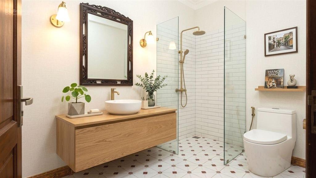 Bán nhà phân lô dương quảng hàm 50m2*5t, ô tô đỗ cửa vào nhà, 30m ô tô tránh, giá 13tỷ7(tl)