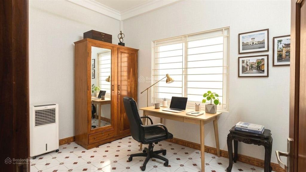 Bán nhà phân lô dương quảng hàm 50m2*5t, ô tô đỗ cửa vào nhà, 30m ô tô tránh, giá 13tỷ7(tl)