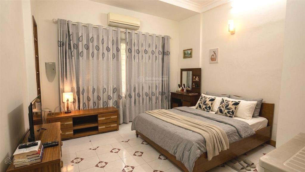 Bán nhà phân lô dương quảng hàm 50m2*5t, ô tô đỗ cửa vào nhà, 30m ô tô tránh, giá 13tỷ7(tl)