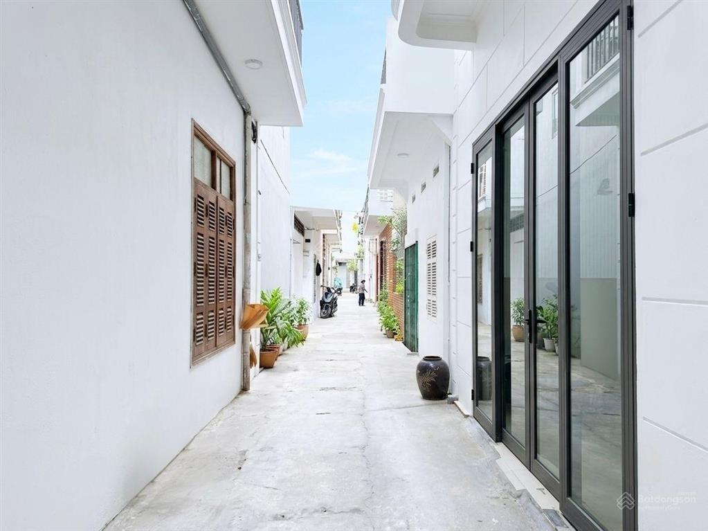 Bán nhà mặt ngõ nguyễn khang 47m2*5t, 50m ô tô tránh, 2 thoáng vĩnh viễn, sổ a4, giá chào 8tỷ9 (tl)
