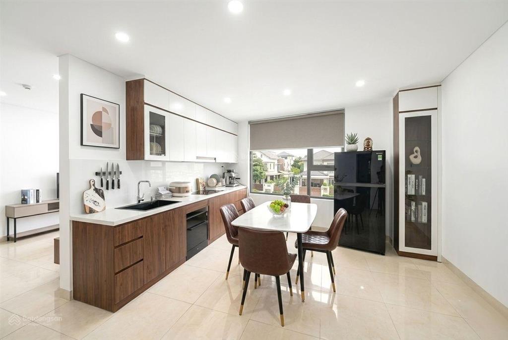 Bán nhà đường láng 45m2*6t thang máy, lô góc, ô tô đỗ cửa vào nhà, ở & kinh doanh, giá 13tỷ8 (tl).