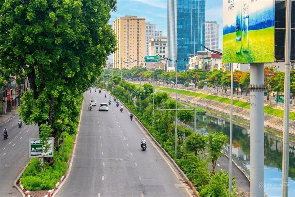 Bán nhà đường láng 45m2*6t thang máy, lô góc, ô tô đỗ cửa vào nhà, ở & kinh doanh, giá 13tỷ8 (tl).