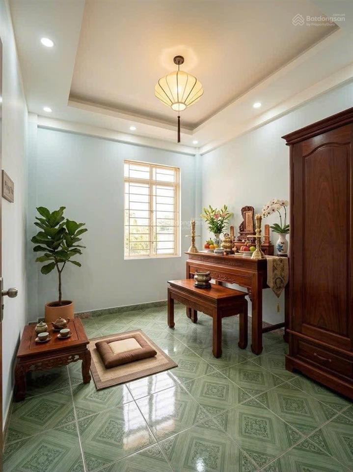 Bán nhà lô góc ngõ 132 cầu giấy 40m2*5t, 2 mặt ngõ, 50m ra phố, 4pn, dân xây, ở sướng, giá 8tỷ7(tl)
