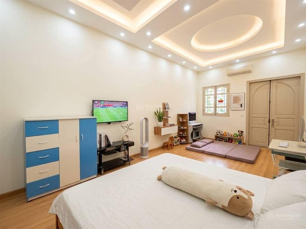 Bán gấp! ngõ 267 hoàng hoa thám, 56m2*5t, 2 thoáng trước sau, 5p ra hồ tây, dân xây, giá 12tỷ8 (tl)