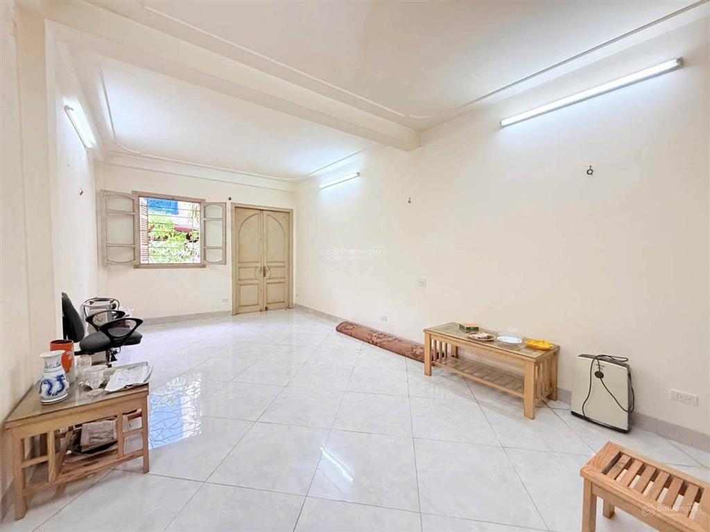Bán gấp! ngõ 267 hoàng hoa thám, 56m2*5t, 2 thoáng trước sau, 5p ra hồ tây, dân xây, giá 12tỷ8 (tl)