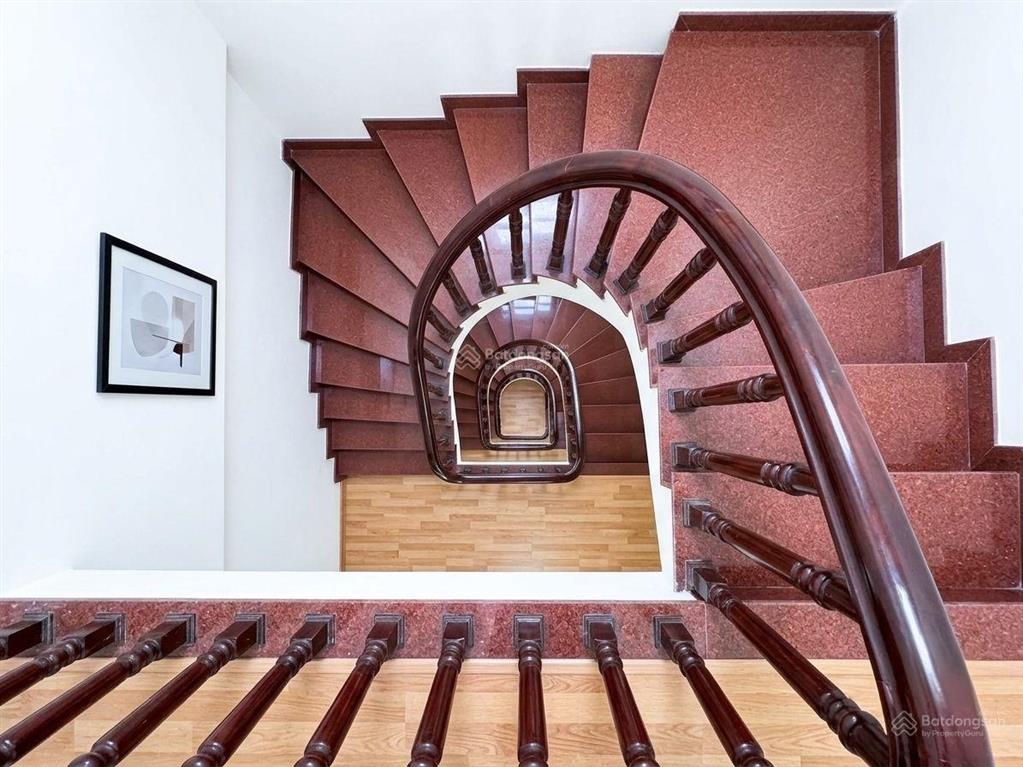 Bán gấp! mặt ngõ quan hoa, 40m2*5t, ô tô qua nhà, 20m ra phố, 6pn, dân xây, ngõ thông, giá 9tỷ5(tl)